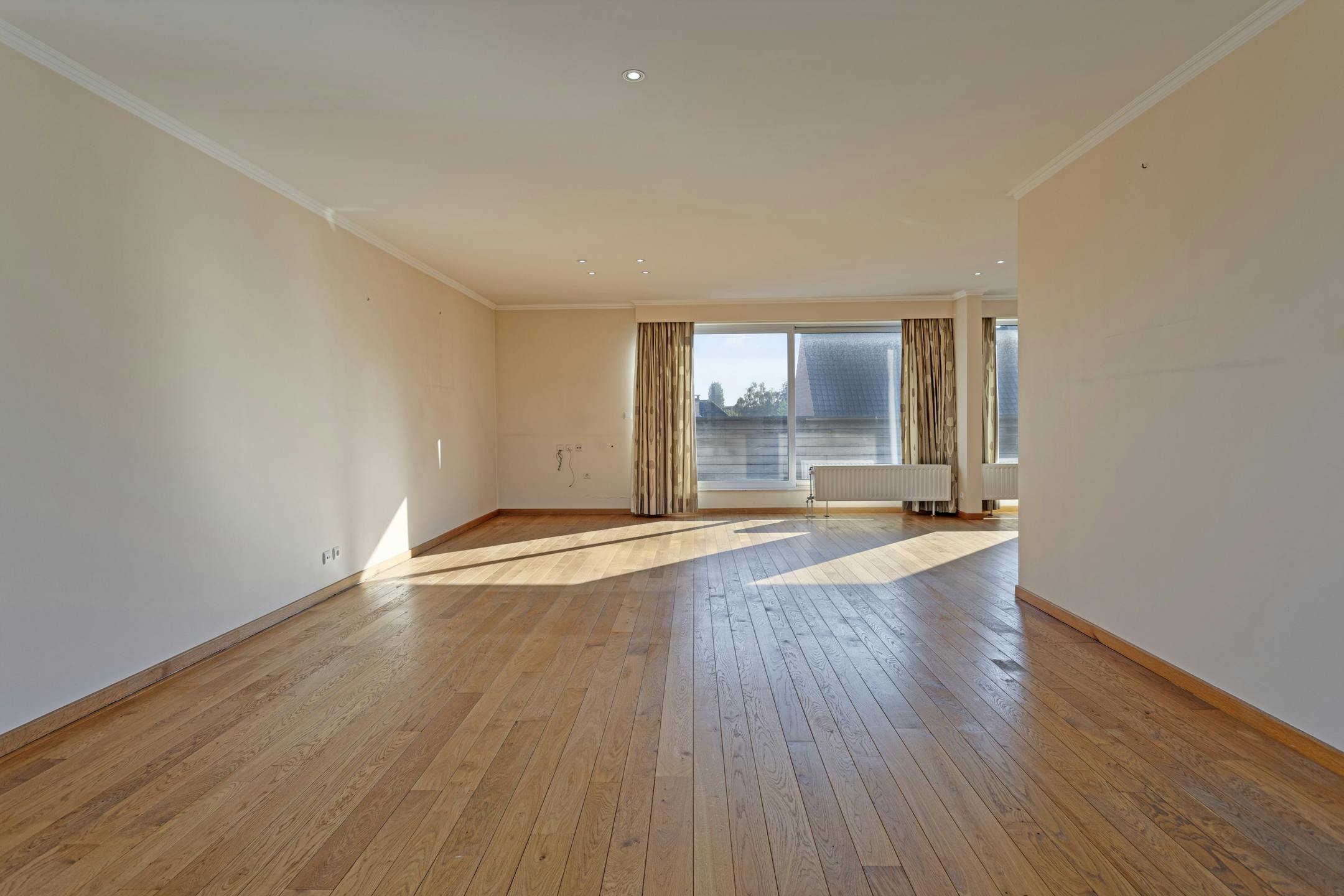 Zeer ruim dakappartement van 279 m² te koop in Roeselare foto 4