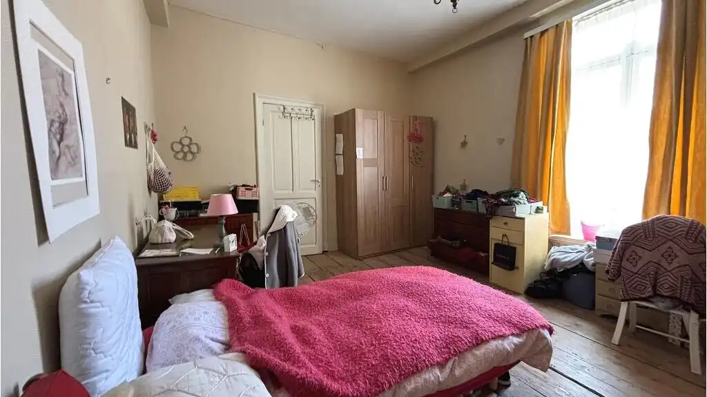 Comfortabele 3-slaapkamerwoning met Terras te koop in Brugge foto 8