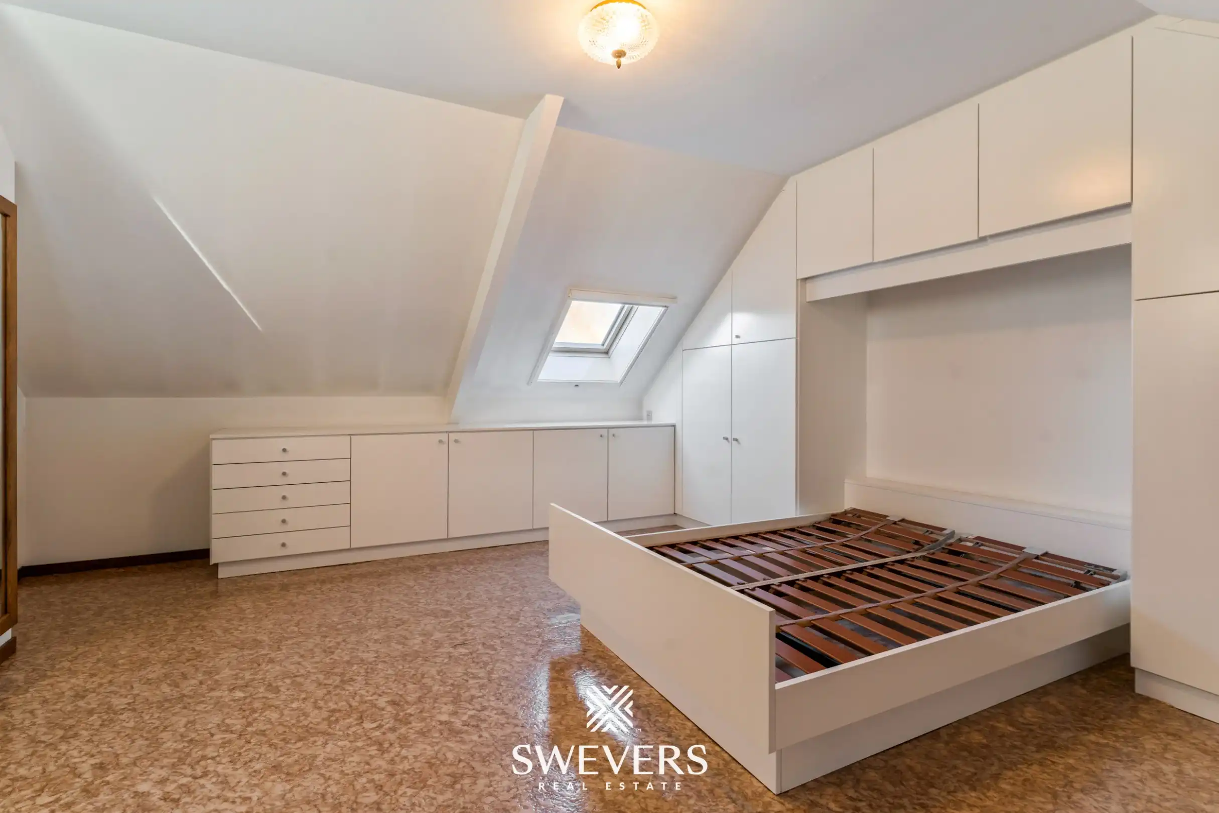 Verzorgd duplex-appartement, 1 slpk, met tuin en ruime garage  foto 19