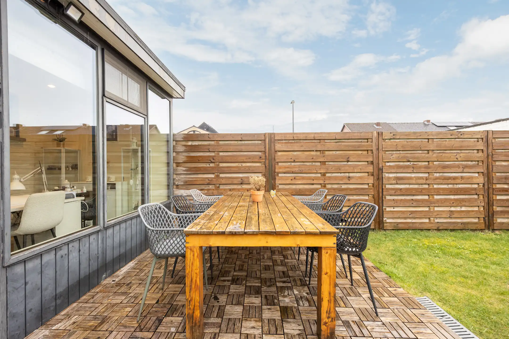 Gunstig gelegen woning met drie slaapkamers en garage foto 39