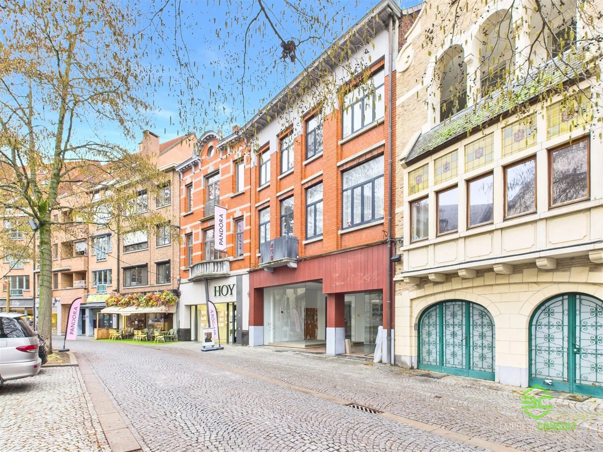 Handelsgelijkvloers op A+ locatie in het centrum! foto 4