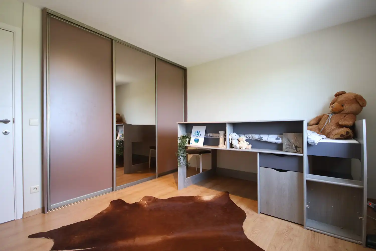 Zeer ruim duplexappartement met 3 slaapkamers in een groene omgeving foto 33