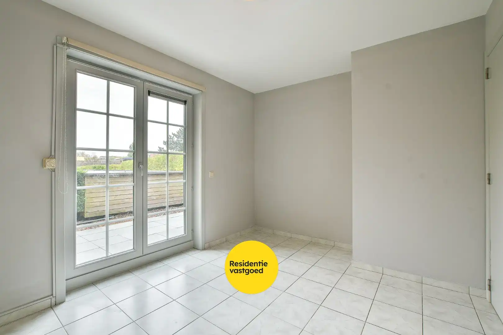 Modern gelijkvloers appartement met 2 slaapkamers– op slechts 500m van strand en zee! foto 12