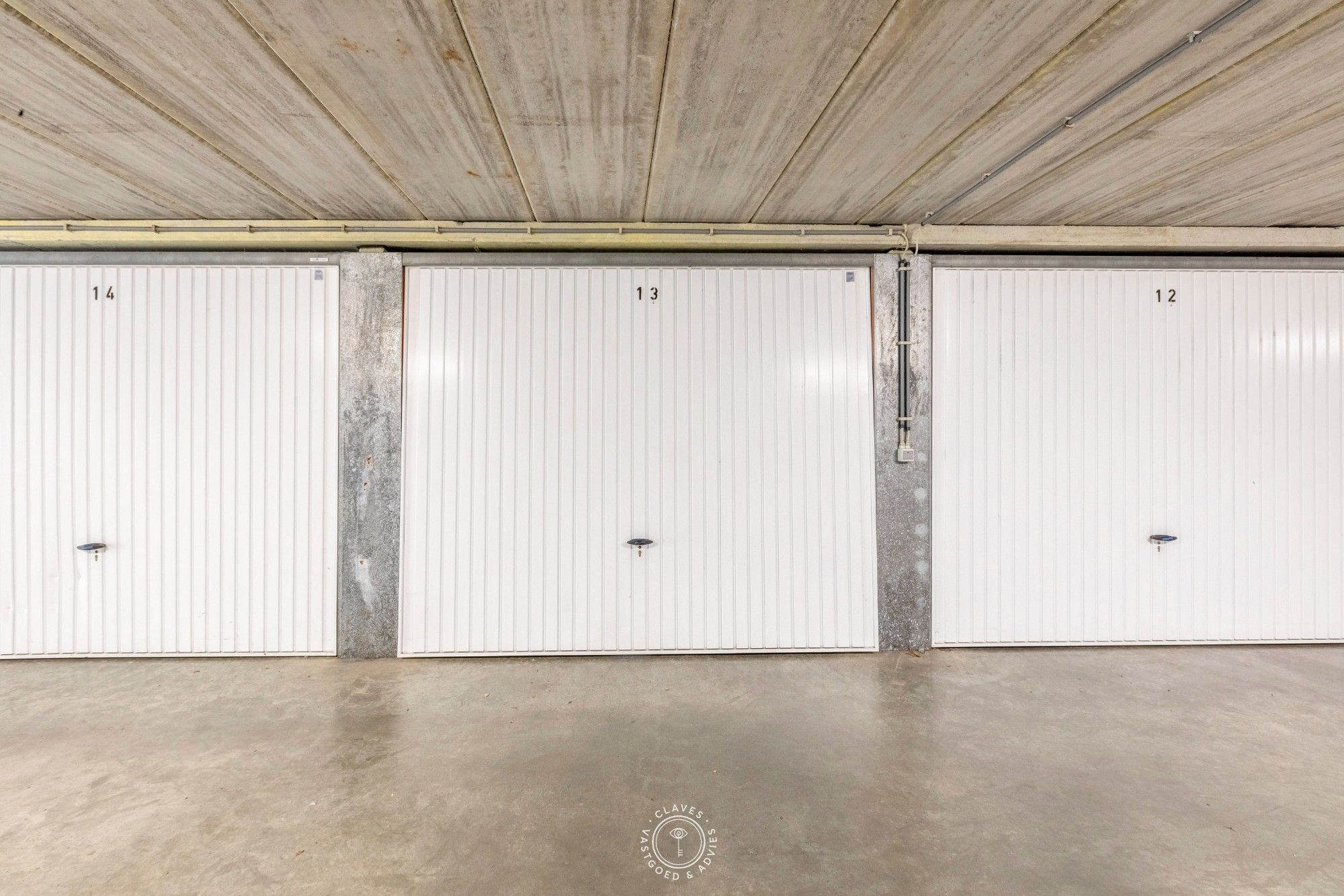 Uniek boothuis met terras en eigen aanlegsteiger aan de jachthaven van Blankenberge foto 13