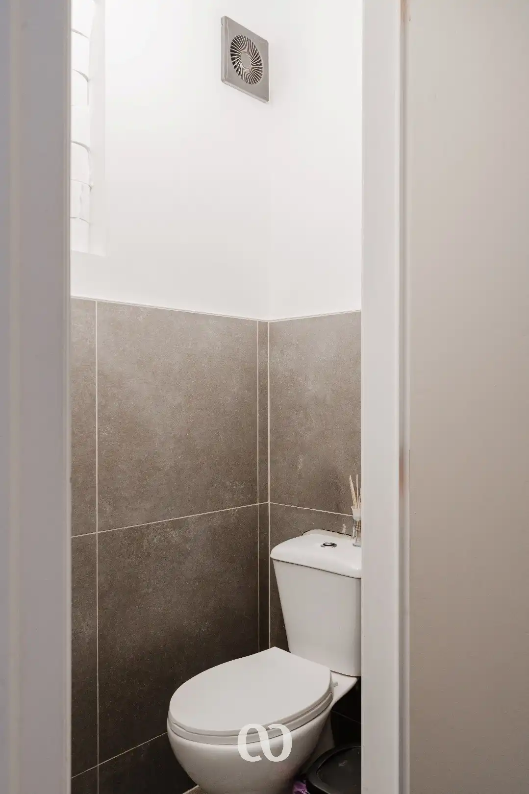 Gerenoveerd, ruim appartement op centrale ligging foto 10