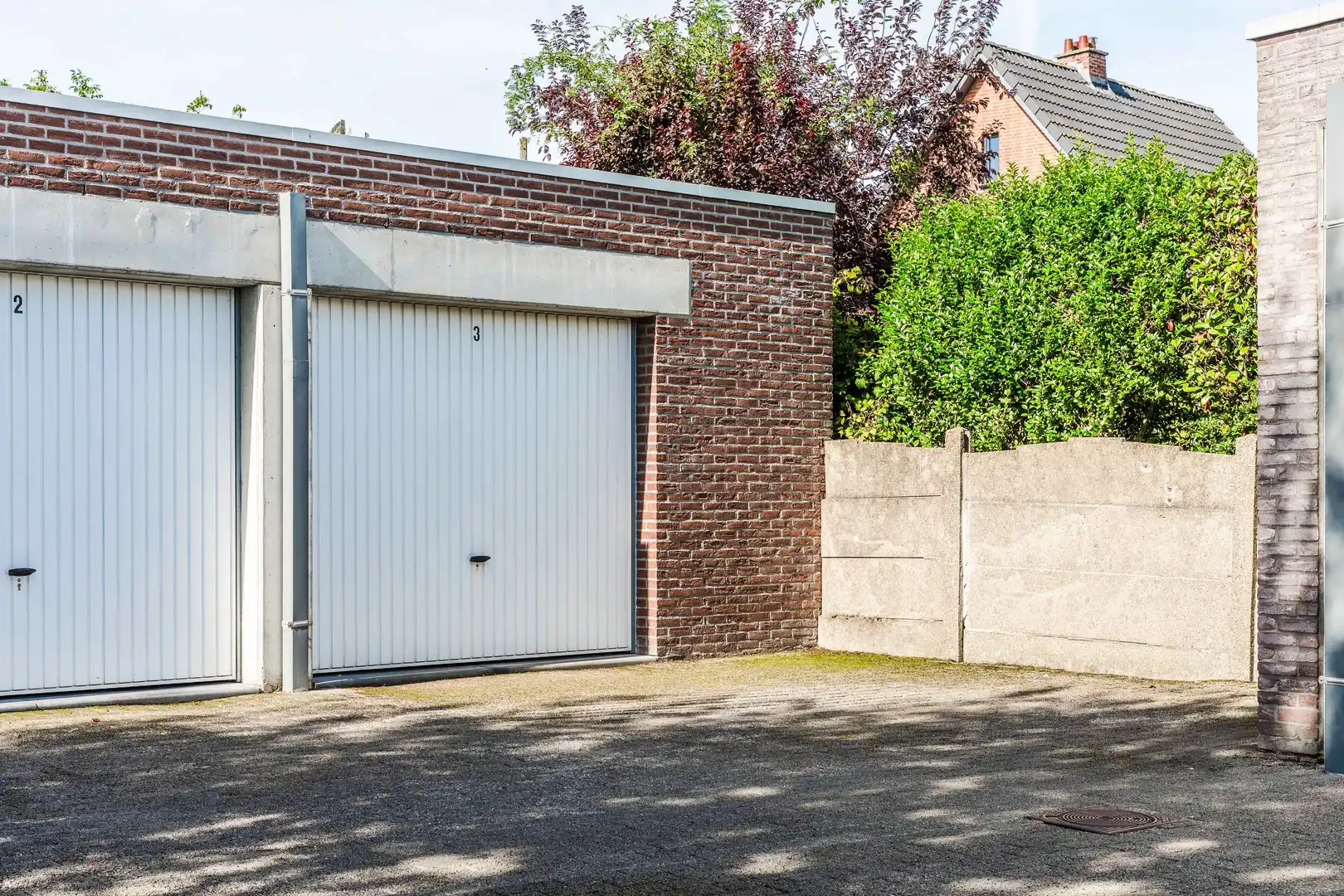 Lichtrijk appartement met twee slaapkamers en terras en grote garage. foto 19
