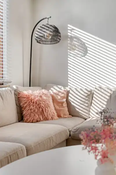 Roeselare- lichtrijk 2-slaapkamerappartement op toplocatie. foto 5