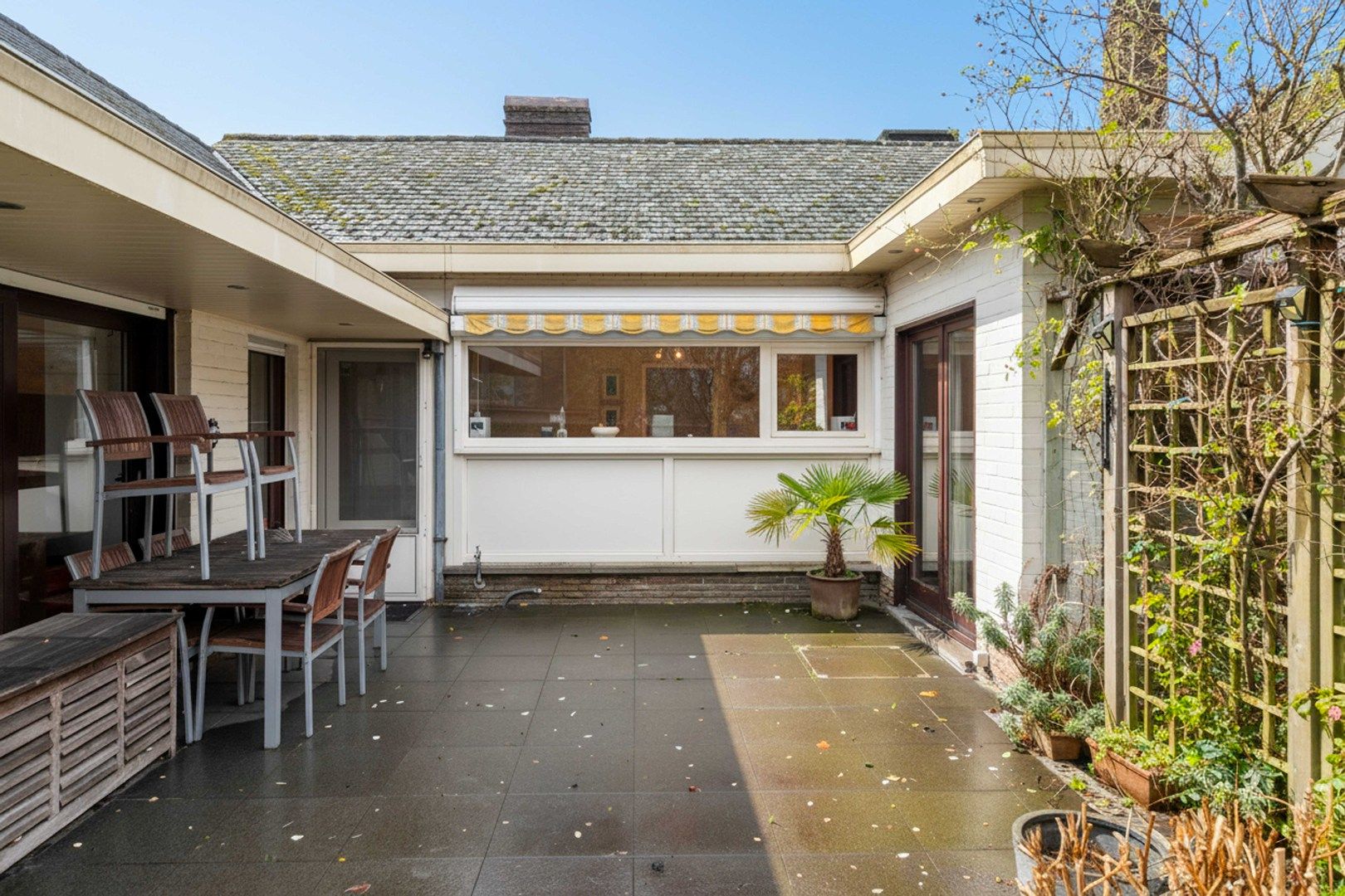 Centraal gelegen bungalow in groene omgeving St-Andries foto 19