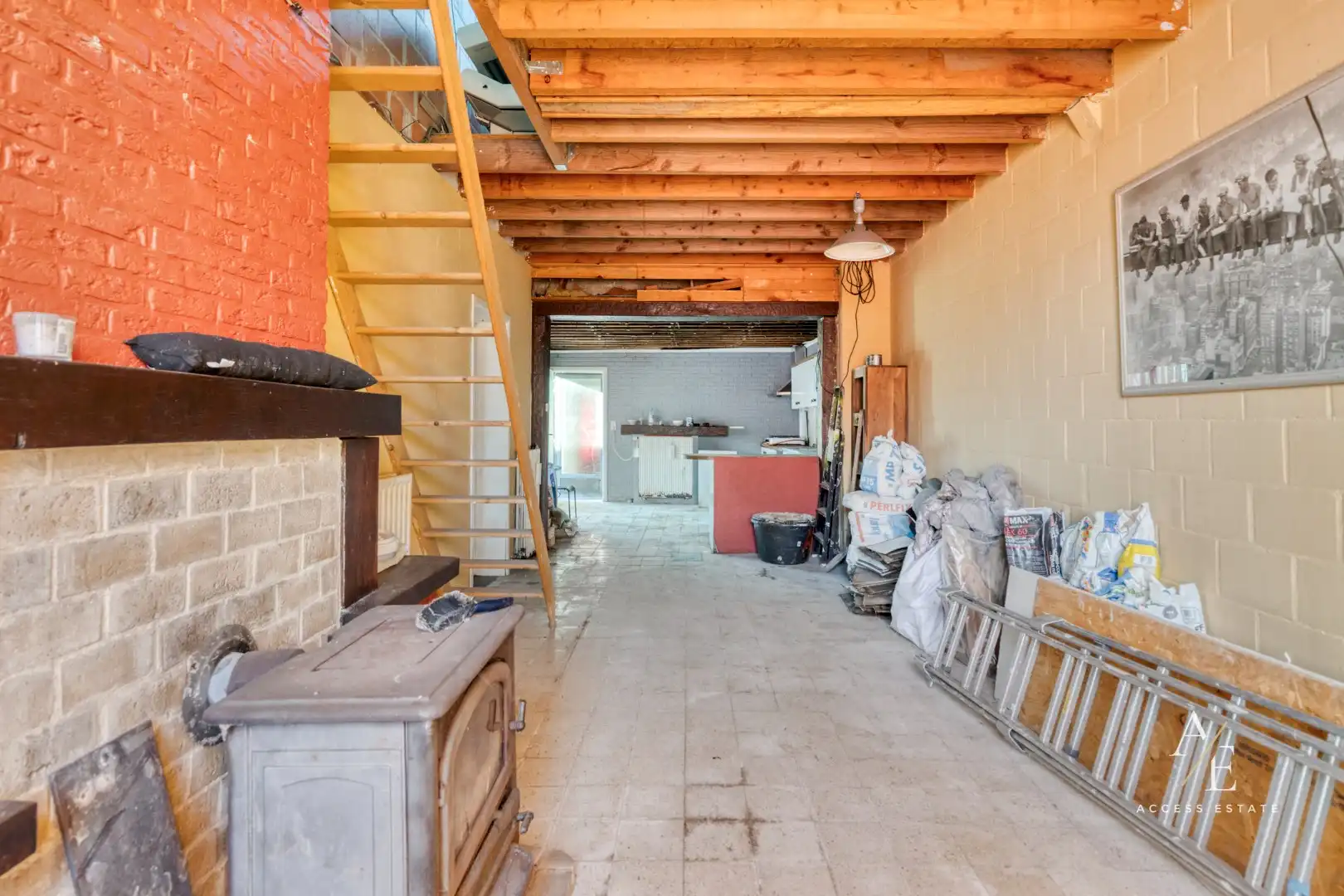 MERELBEKE-MELLE - Te renoveren hoeve op mooi perceel! foto 4