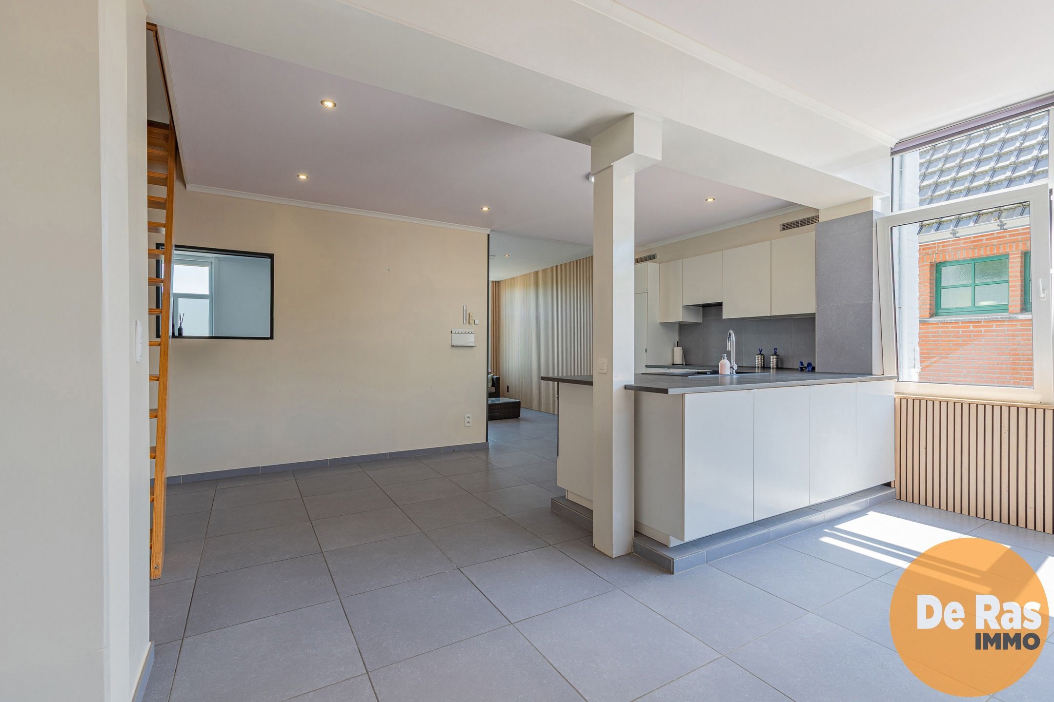 LEDE - Charmante woning met grote tuin foto 4