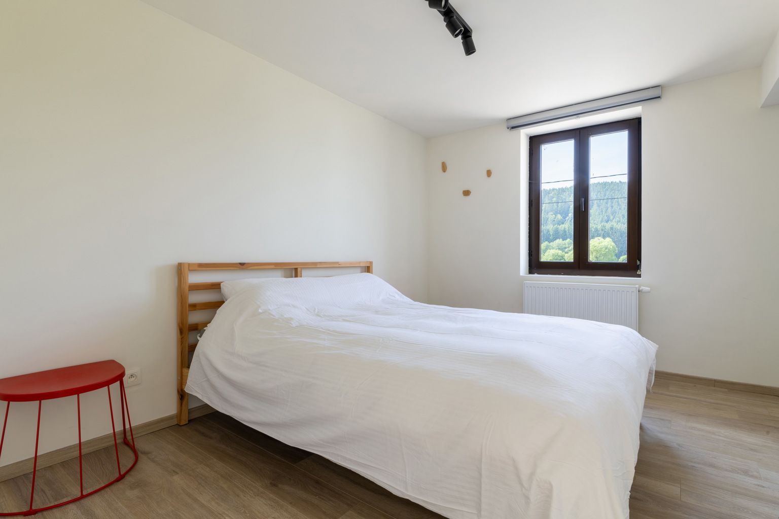 Ruime woning in een oase van groen! foto 21