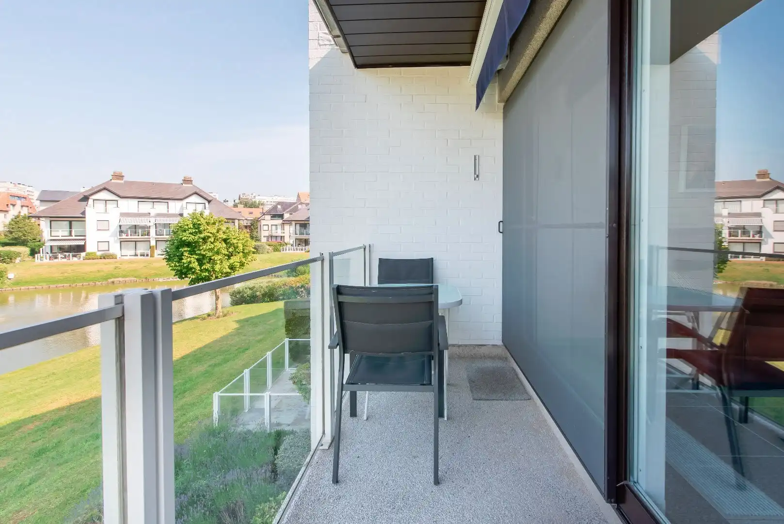 Aangenaam appartement in groene omgeving met zonneterras foto 11