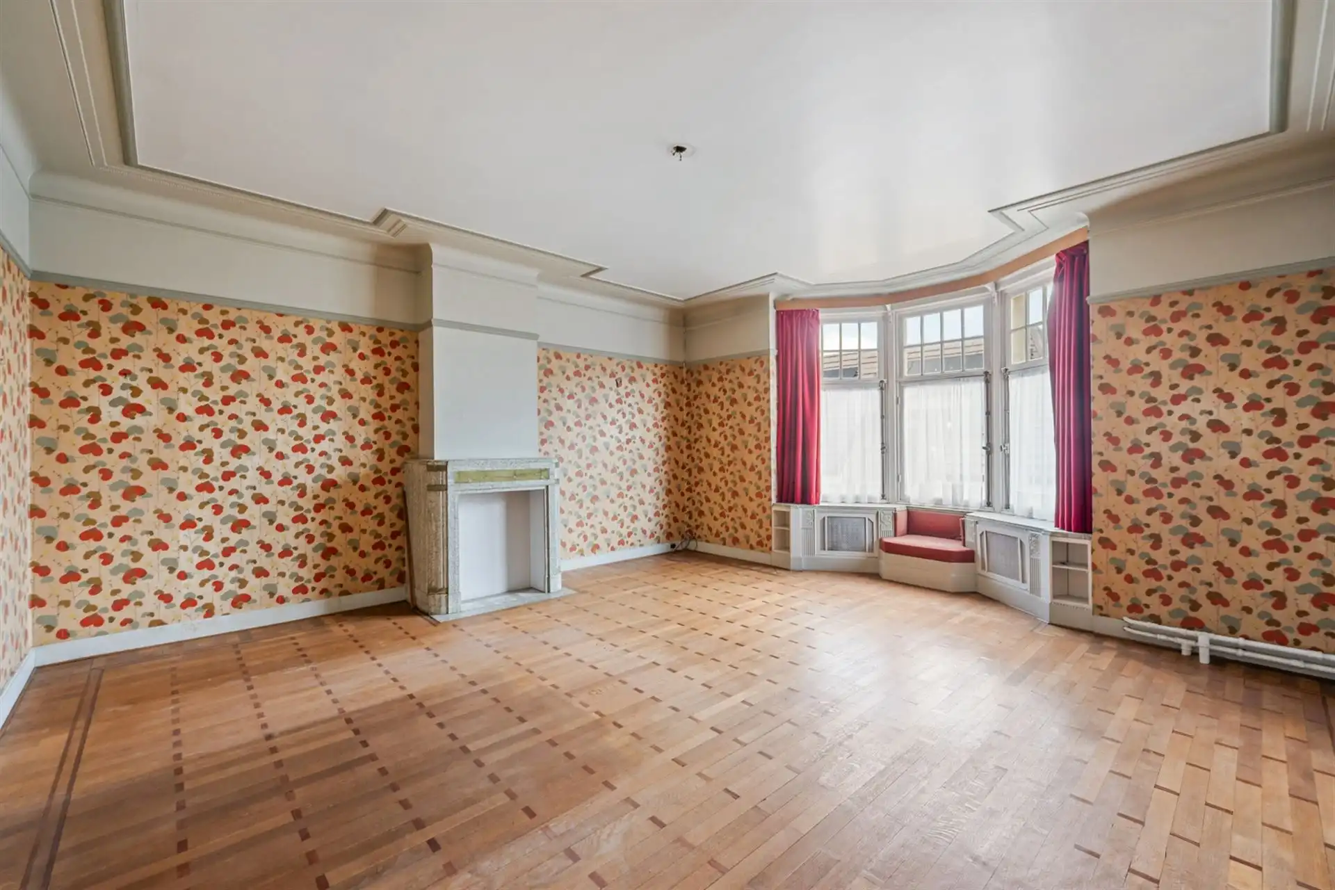 Ruime herenwoning met garage en 8 slk! foto 16