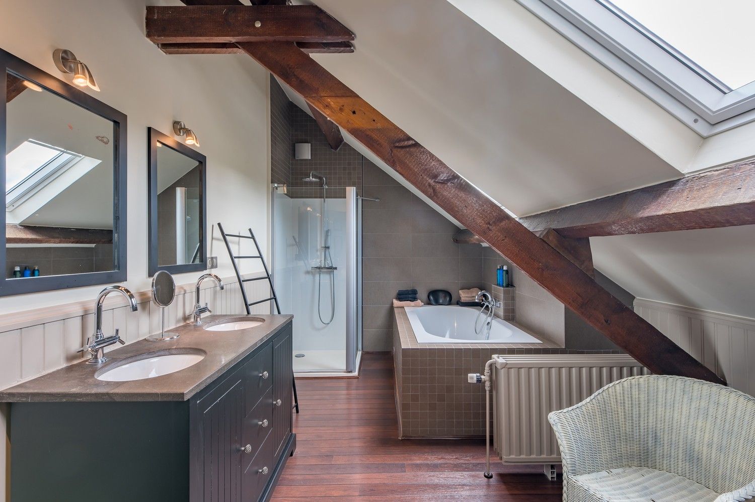 INSTAPKLARE WONING I ZWEMBAD I 4 SLPK foto 25