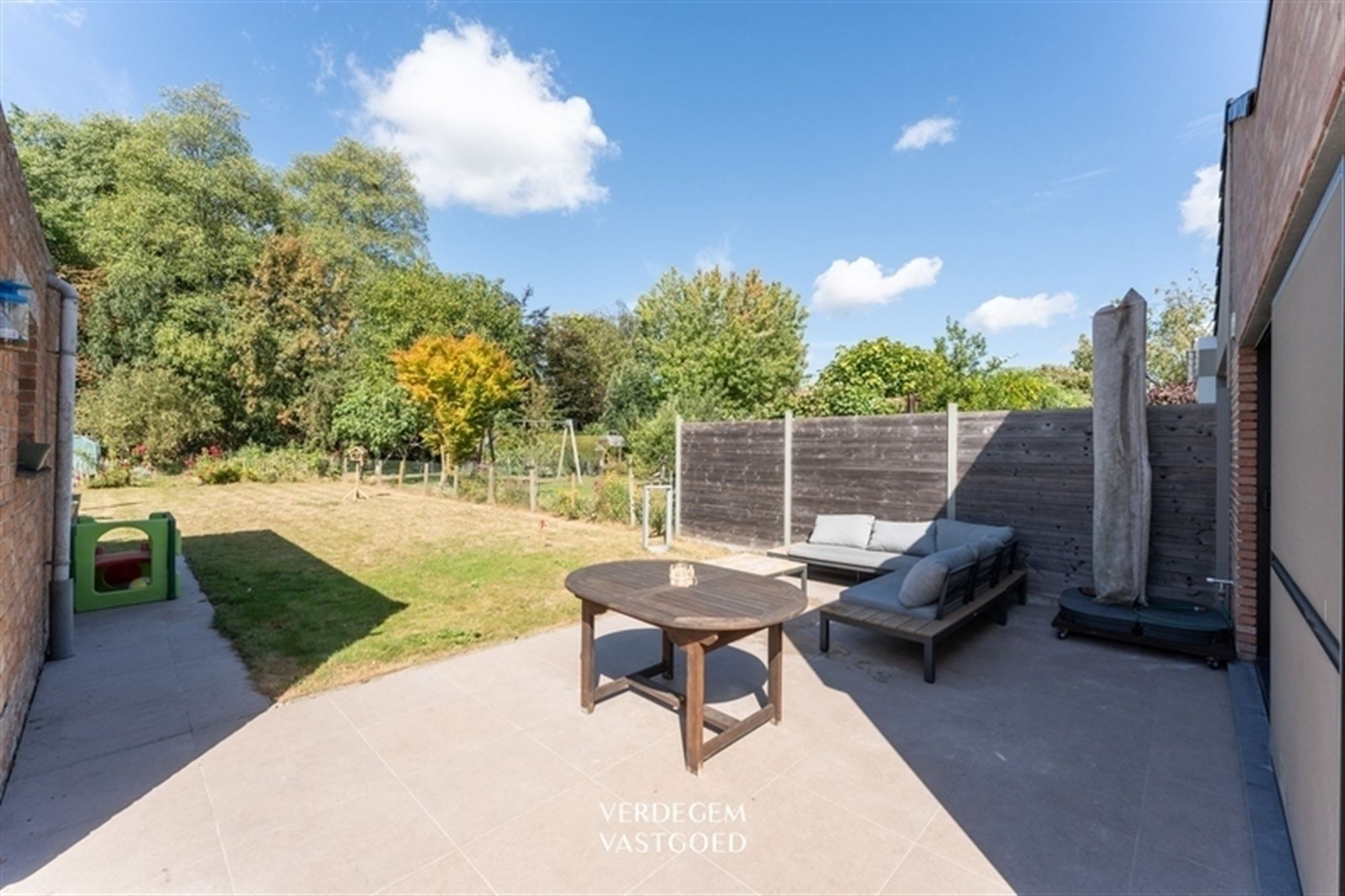 Ultragezellige en instapklare woning in het hart van Wippelgem foto 23