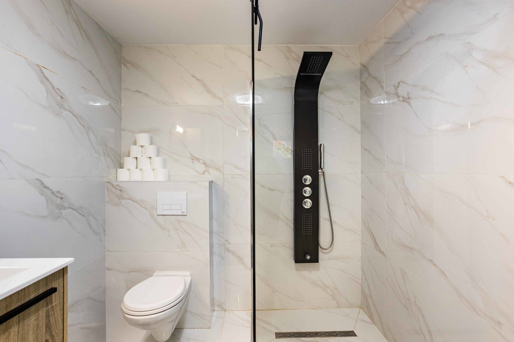 Gerenoveerde stadswoning met tuin en 3 SLP foto 11