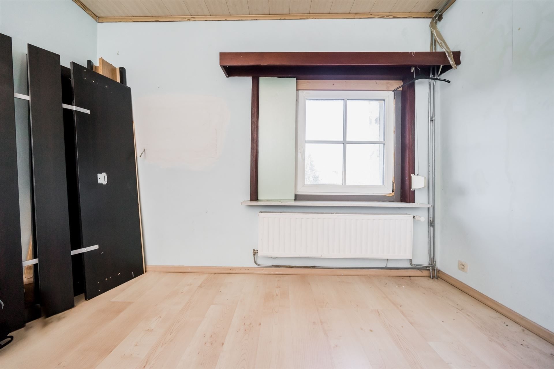 Te renoveren woning met 3-4 slaapkamers en tuin foto 7