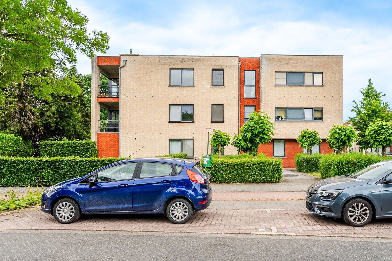 Gelijkvloers appartement + tuin en garagebox foto 17