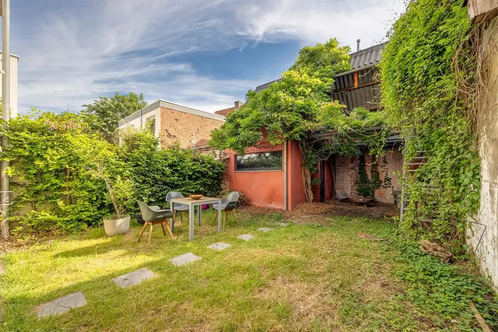 Prachtig, uitzonderlijke herenwoning met zonnige tuin foto 3
