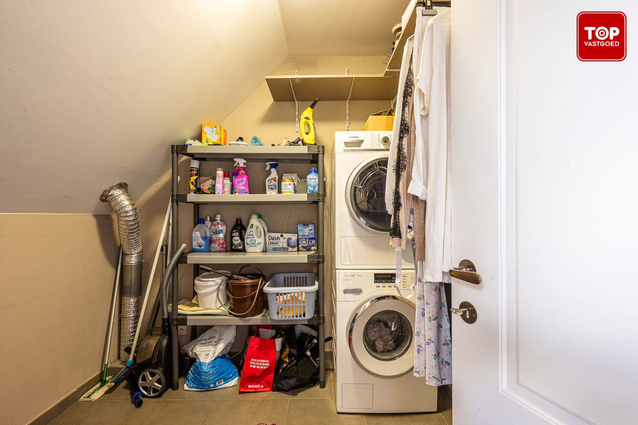 Instapklaar duplex appartement met  2 terrassen. foto 15