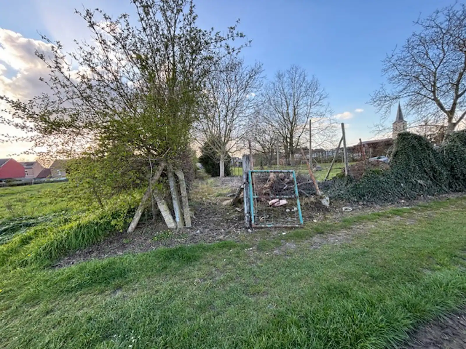 Rijwoning met zij- en achteringang te Gingelom foto 16