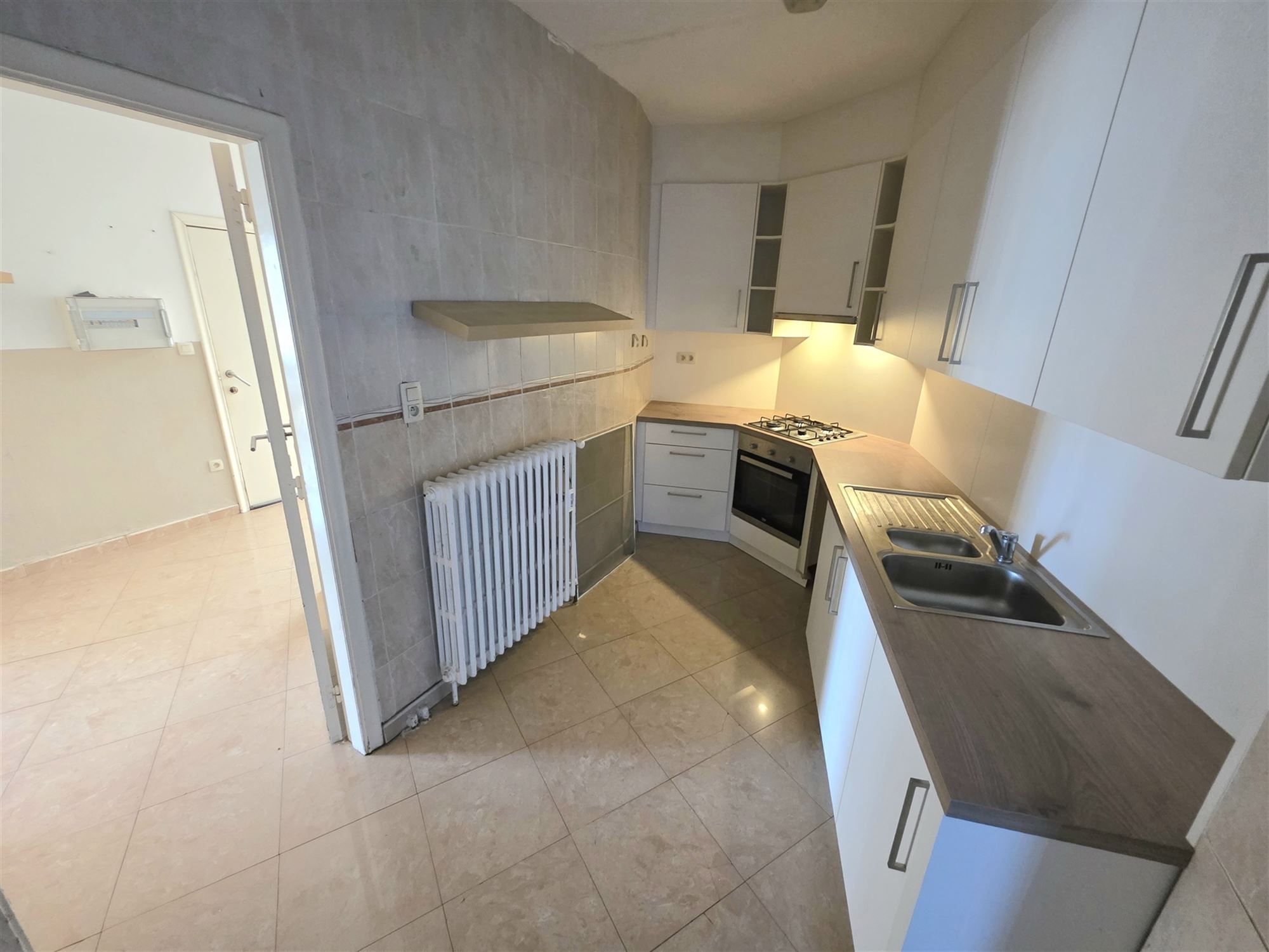 Ruim en Instapklaar Gelijkvloers Appartement in het Centrum  foto 7