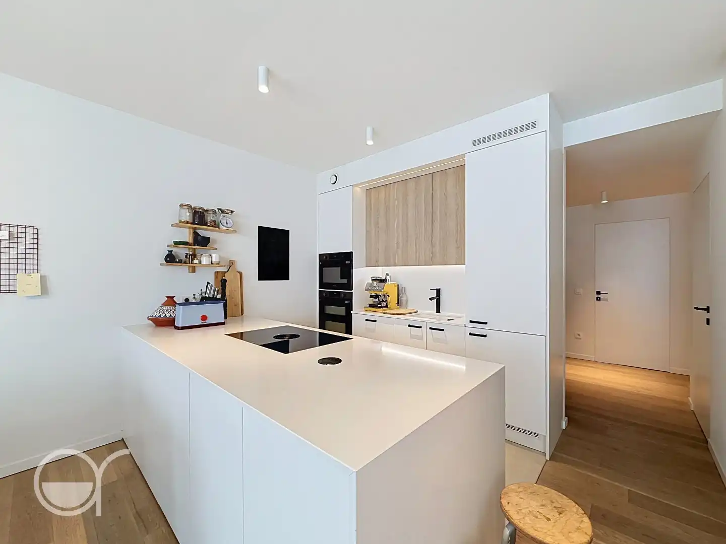 Modern 2-slaapkamerappartement met staanplaats op uitstekende locatie foto 6