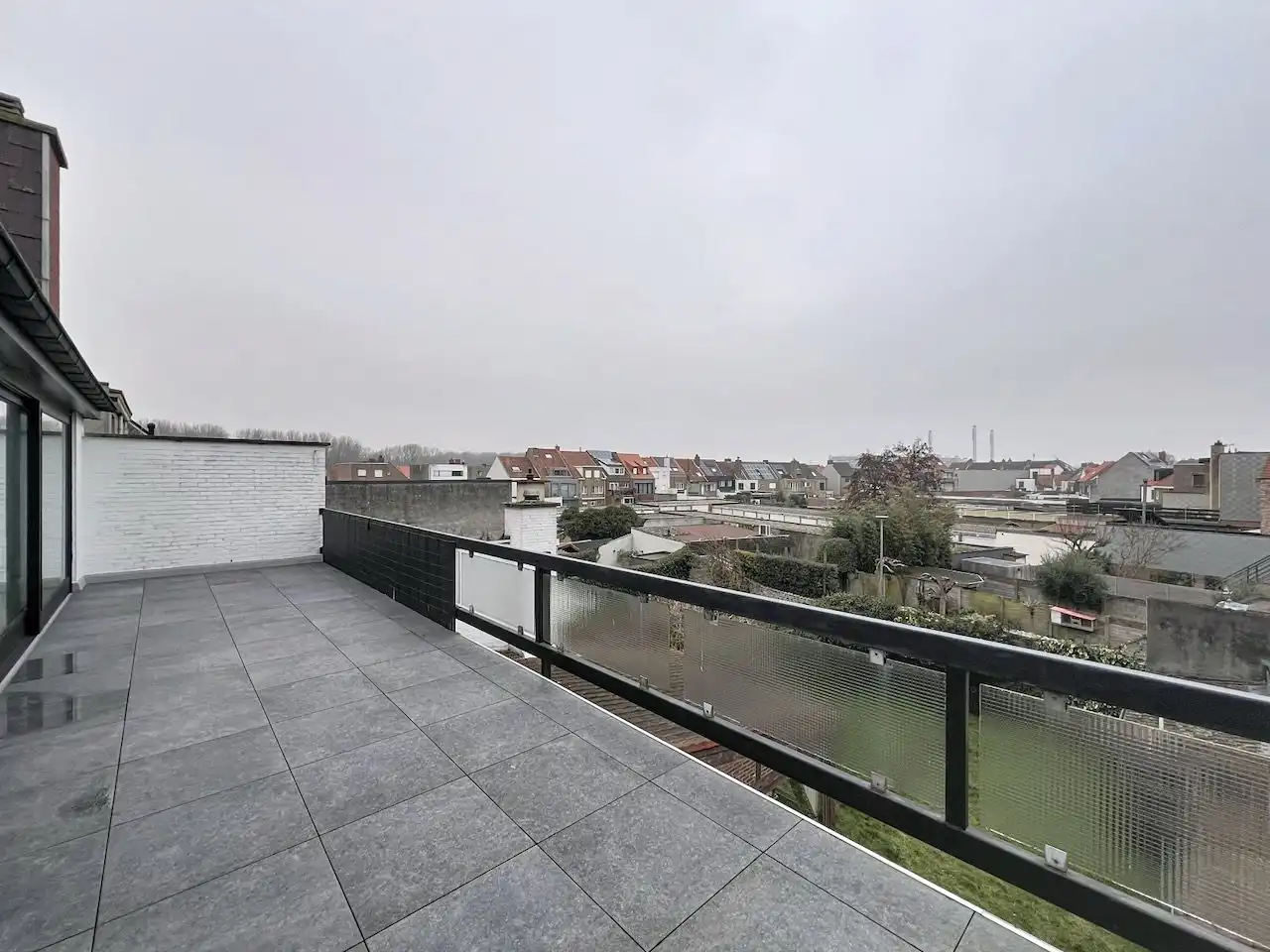 Buitengewoon ruim appartement met open zicht, parking inhuis en multifunctionele zolderruimte foto 6