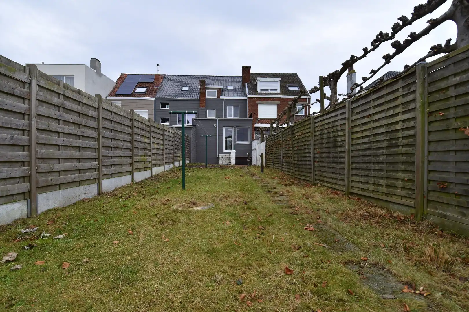 Stevige gezinswoning met 3 slaapkamers, tuin, garage én uitstekende bereikbaarheid te koop in Wevelgem foto 13