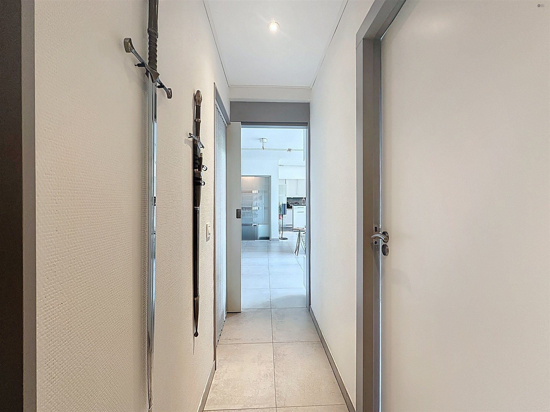 Ruim en lichtrijk 3 slpk hoekappartement met een fantastisch uitzicht. foto 9