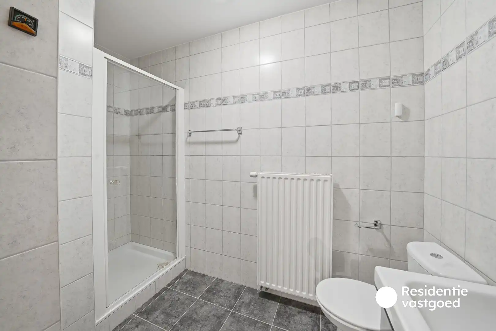 Ruim en verzorgd duplexappartement in het centrum van Eernegem foto 17