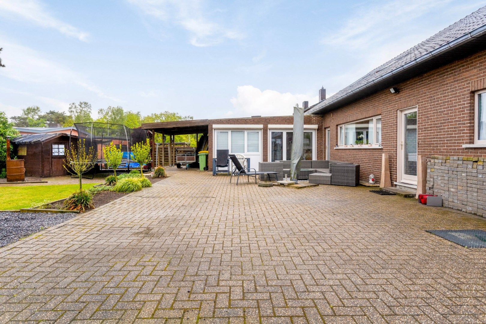Verzorgde energetische en ruime gelijkvloerse woning ! foto 23