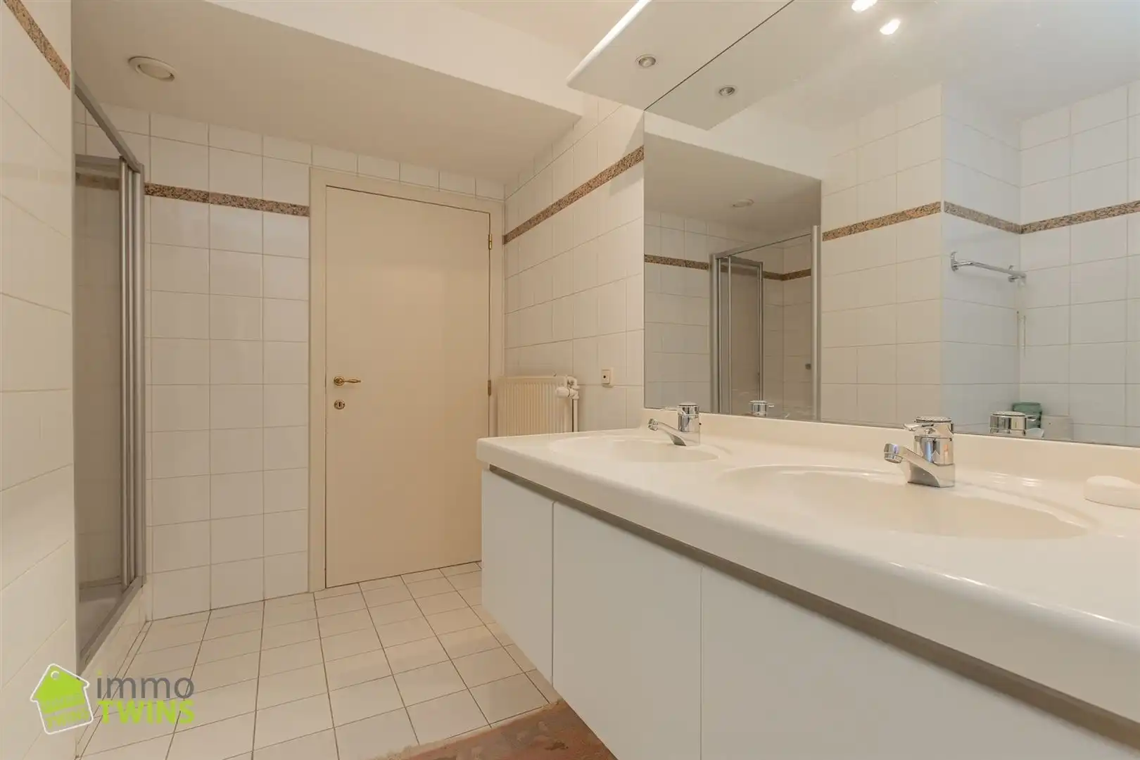 Stijlvol appartement met prachtig uitzicht op het Keizersplein hartje Aalst foto 16