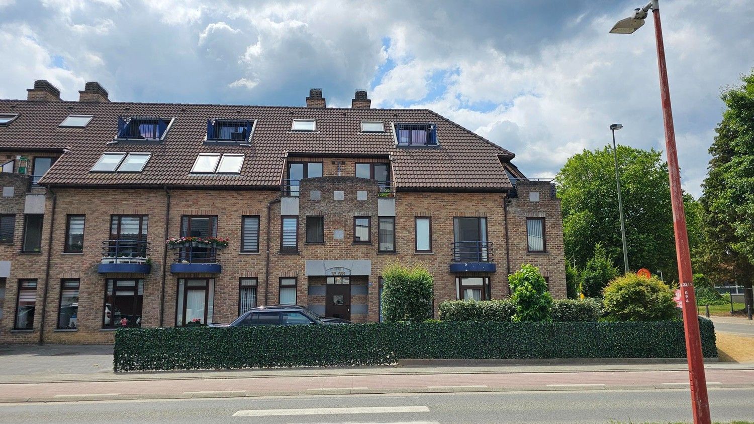 ()=>{if(producerUpdateValueVersion(node),producerAccessed(node),node.value===ERRORED)throw node.error;return node.value} Joseph Smeetslaan 198/7 - 3630 Maasmechelen