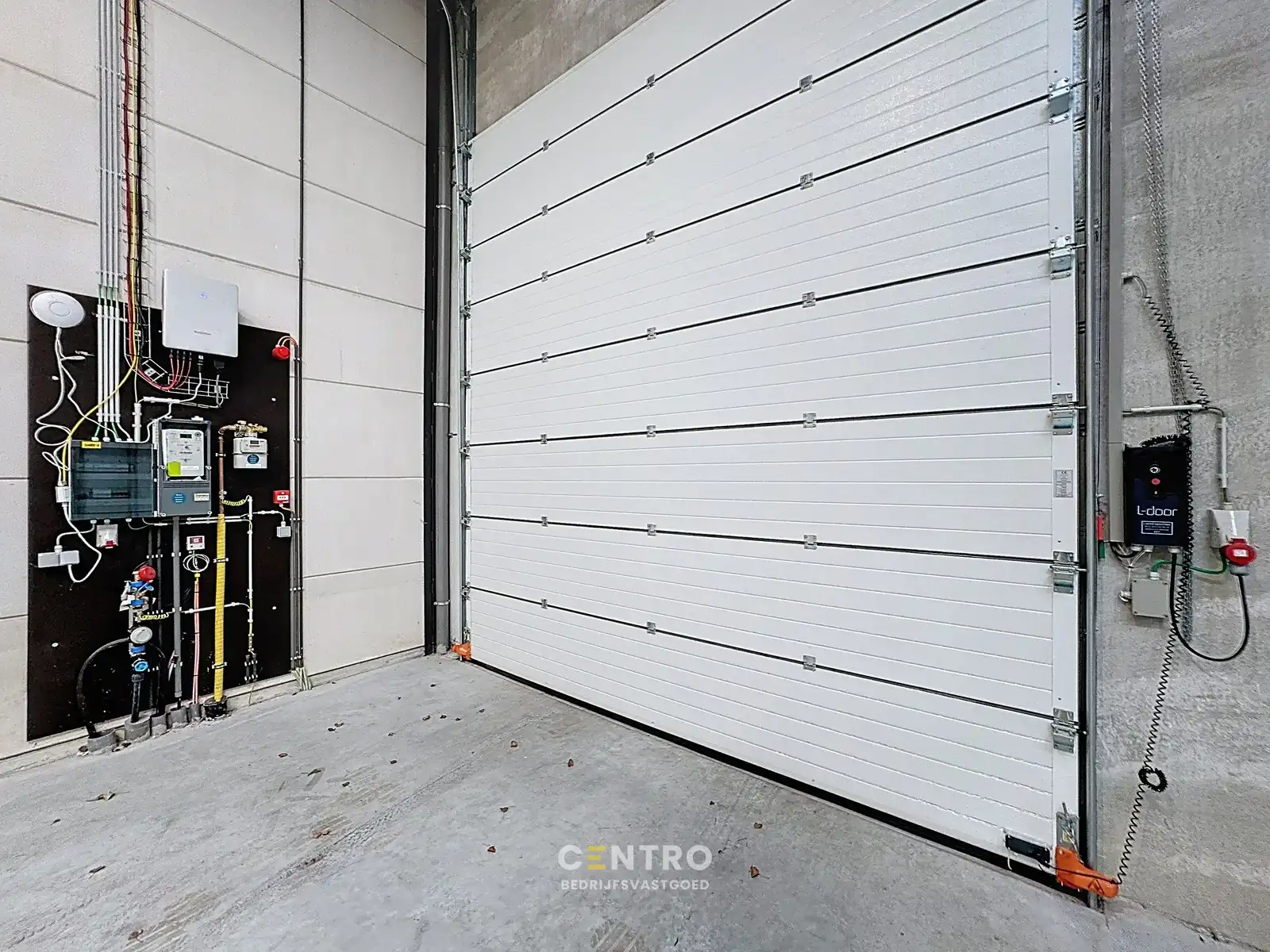 Instapklare OPSLAGRUIMTE (184m²) TE HUUR, inclusief 1 parkeerplaats voor de deur te Blankenberge foto 7