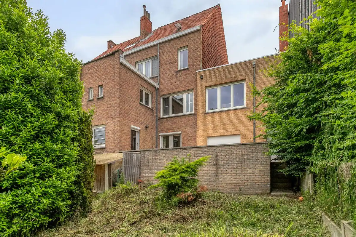 Unieke woning met atelier aan de Leie te koop in Harelbeke foto 14