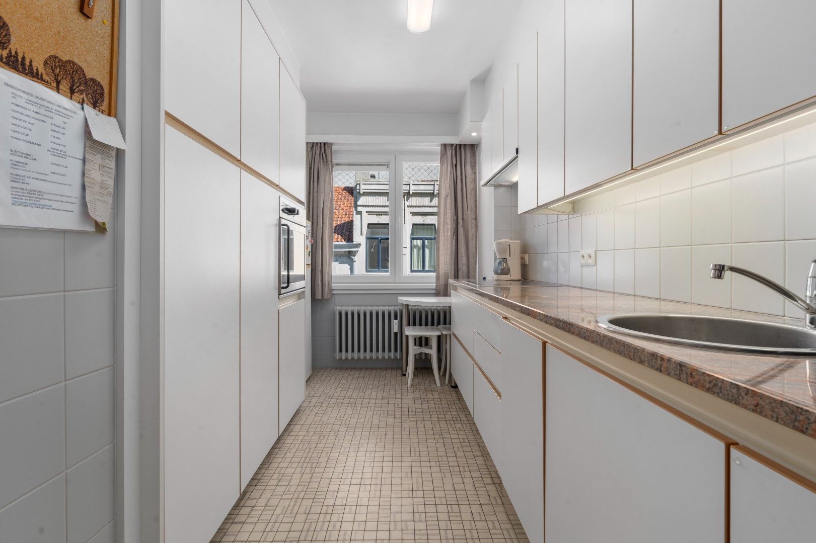 RUIM APPARTEMENT MET 2 SLAAPKAMERS IN CENTRUM OOSTENDE foto 6