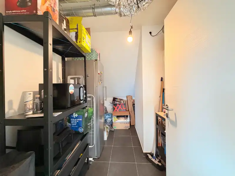 ENERGIEZUINIG DAKAPPARTEMENT MET TWEE SLAAPKAMERS EN GARAGE TE HUUR foto 12