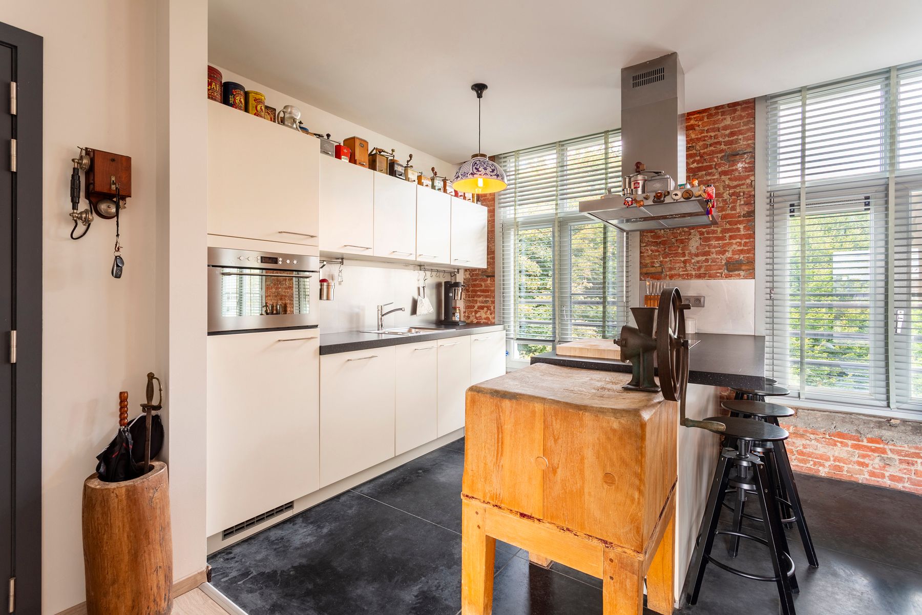 Industriële duplex met loftgevoel in hartje Antwerpen foto 6