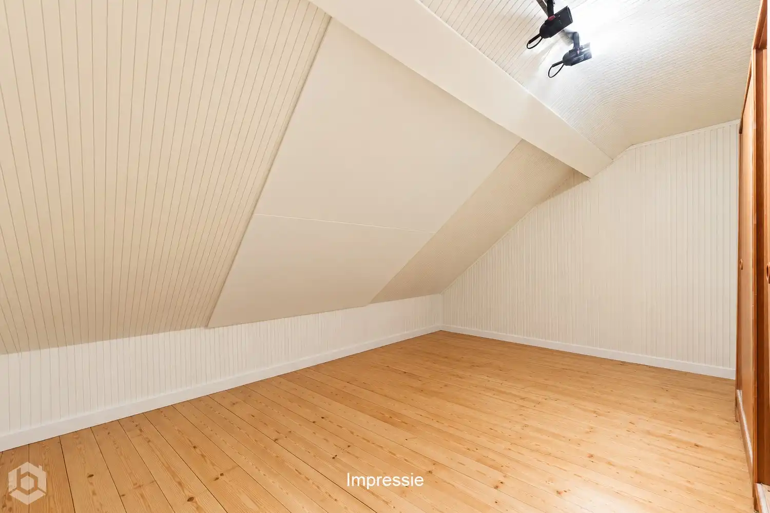 Te renoveren woning met 3 slpkrs, 2 garages en tuin in Mechelen foto 15