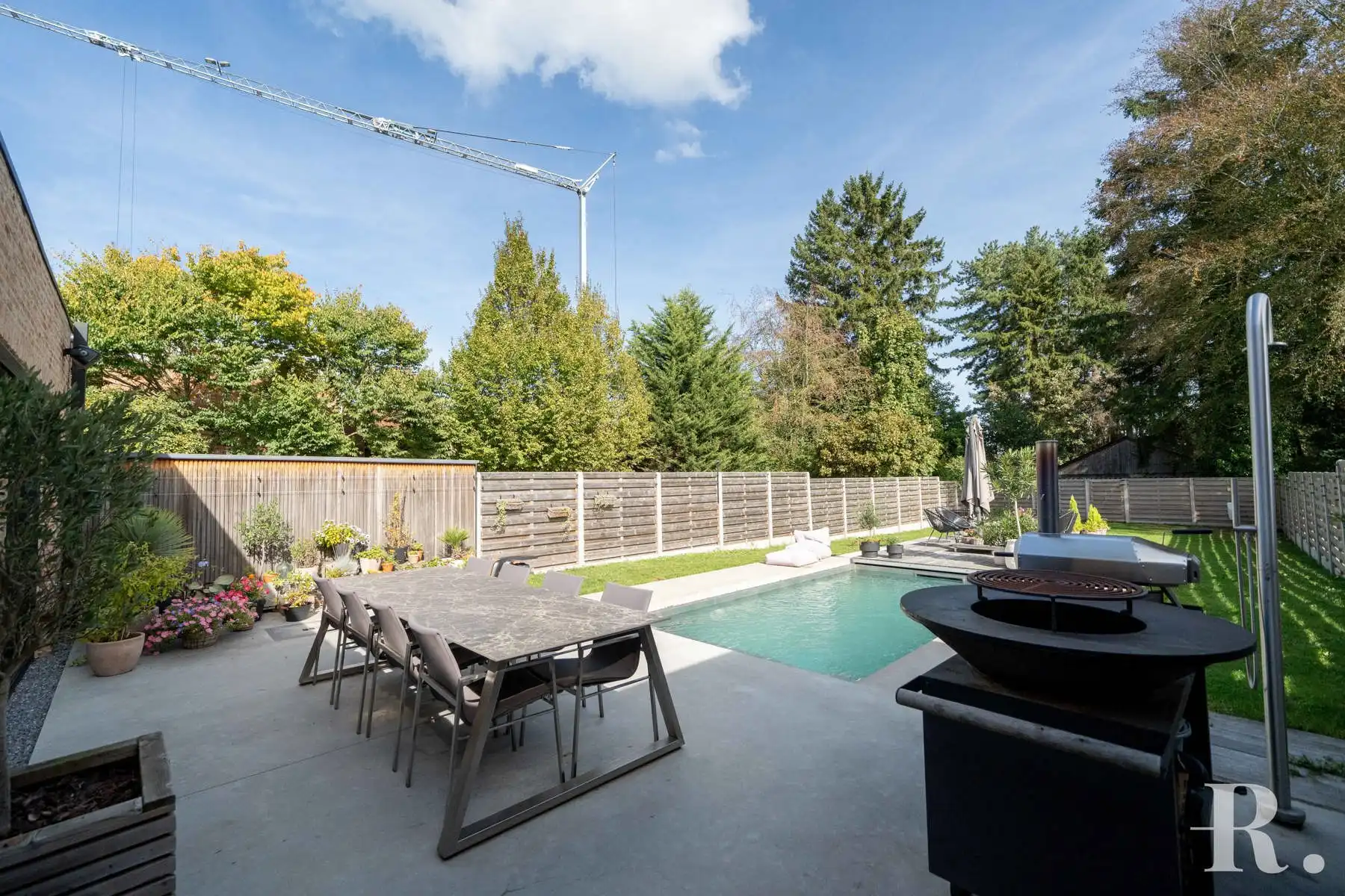 Instapklare woning met alle luxe en zwembad op goede locatie foto 23