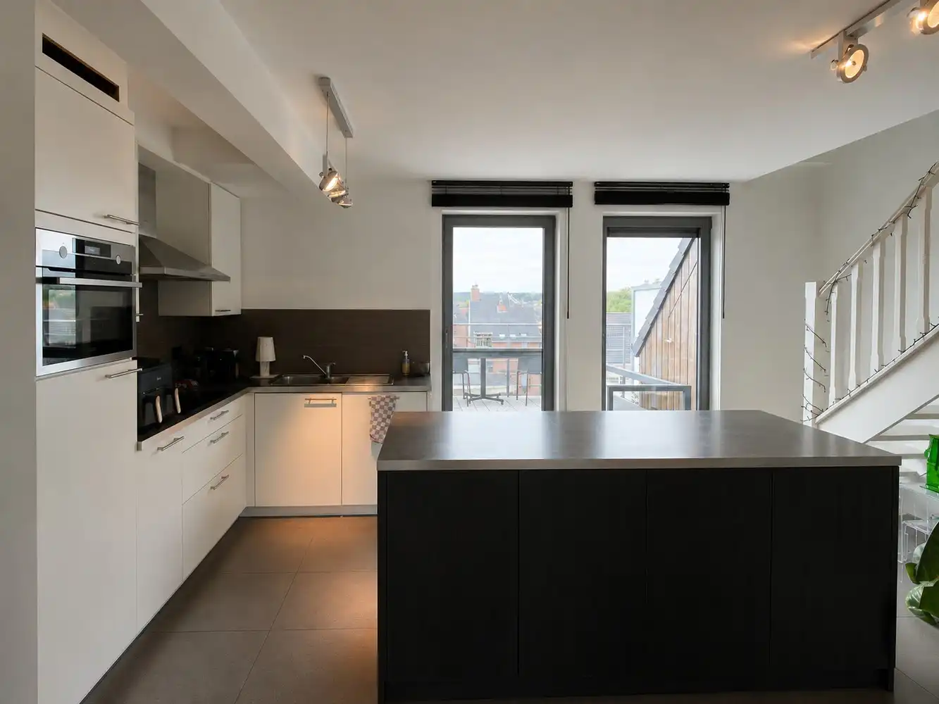 Ruim en comfortabel duplexappartement in het centrum van Lanaken foto 8