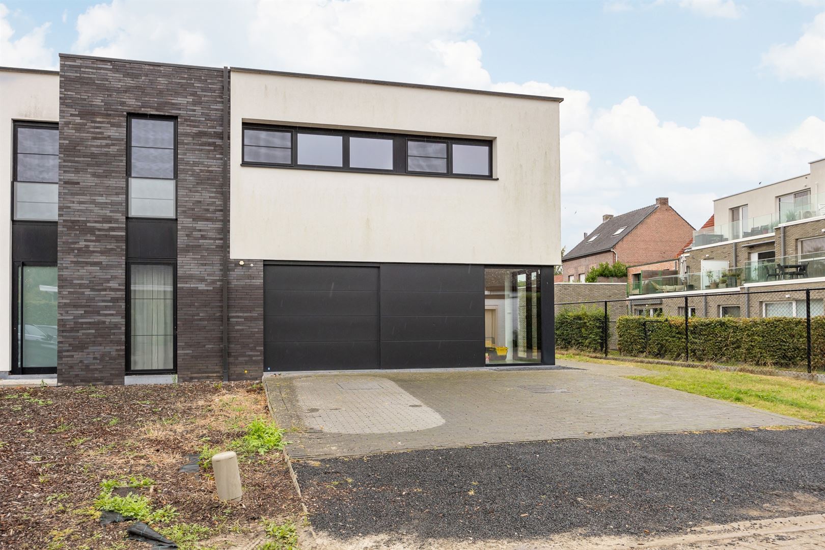 Moderne HOB met 3 slpk in een doodlopende straat foto 19