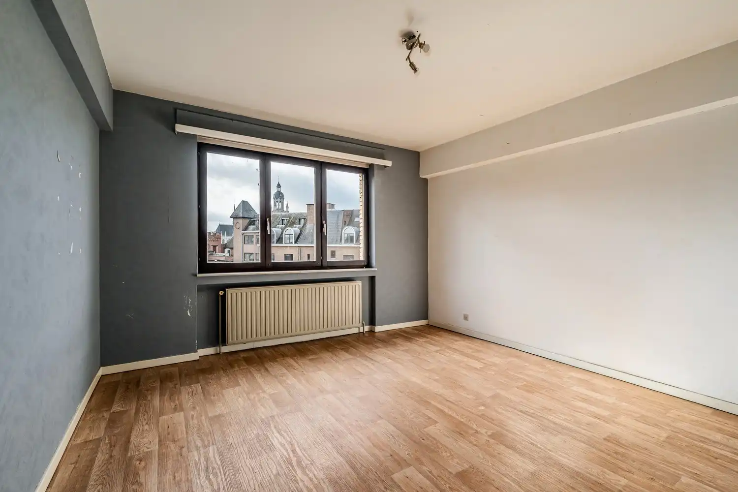 Ruim 2-kamer appartement nabij het centrum van Halle foto 7