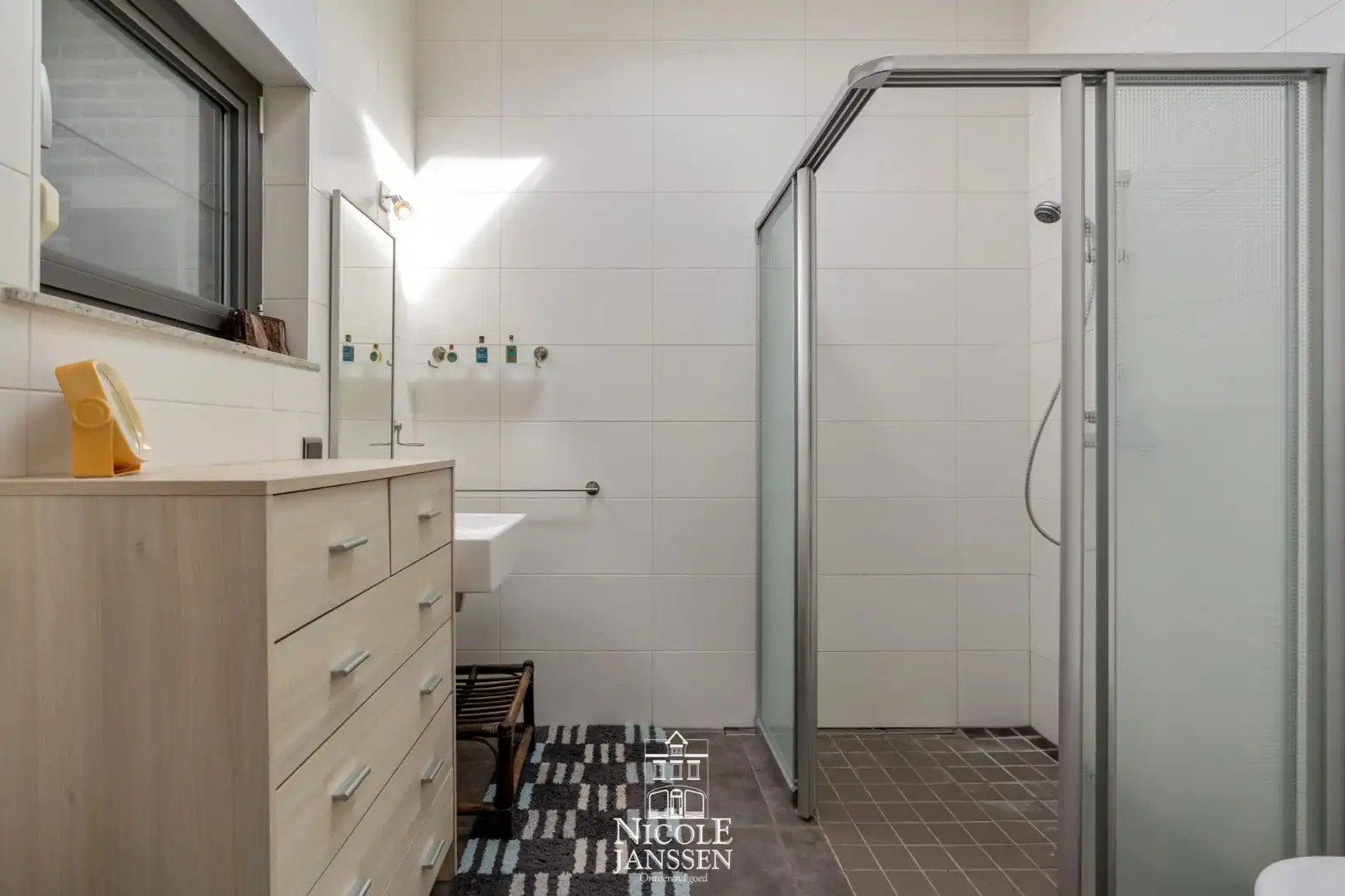 Unieke eigendom met molen foto 17