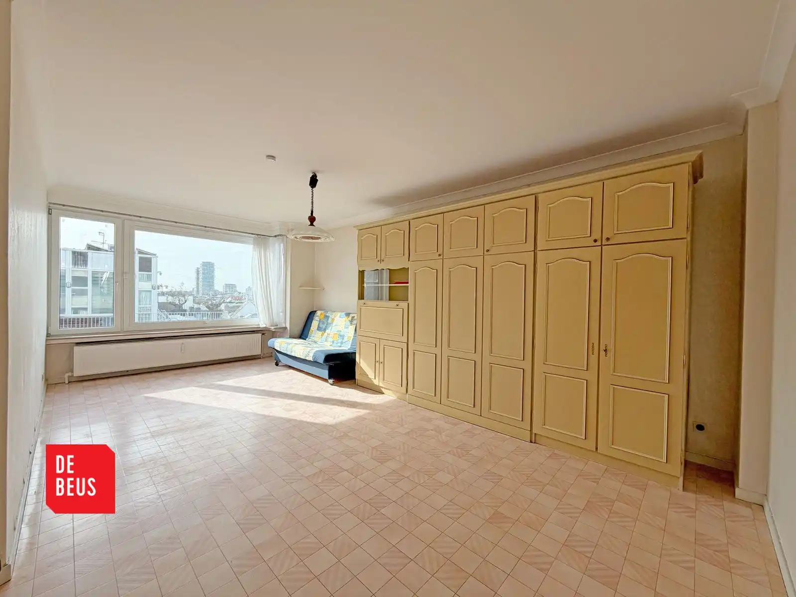 Lichtrijke studio op toplocatie in hartje centrum foto {{pictureIndex}}