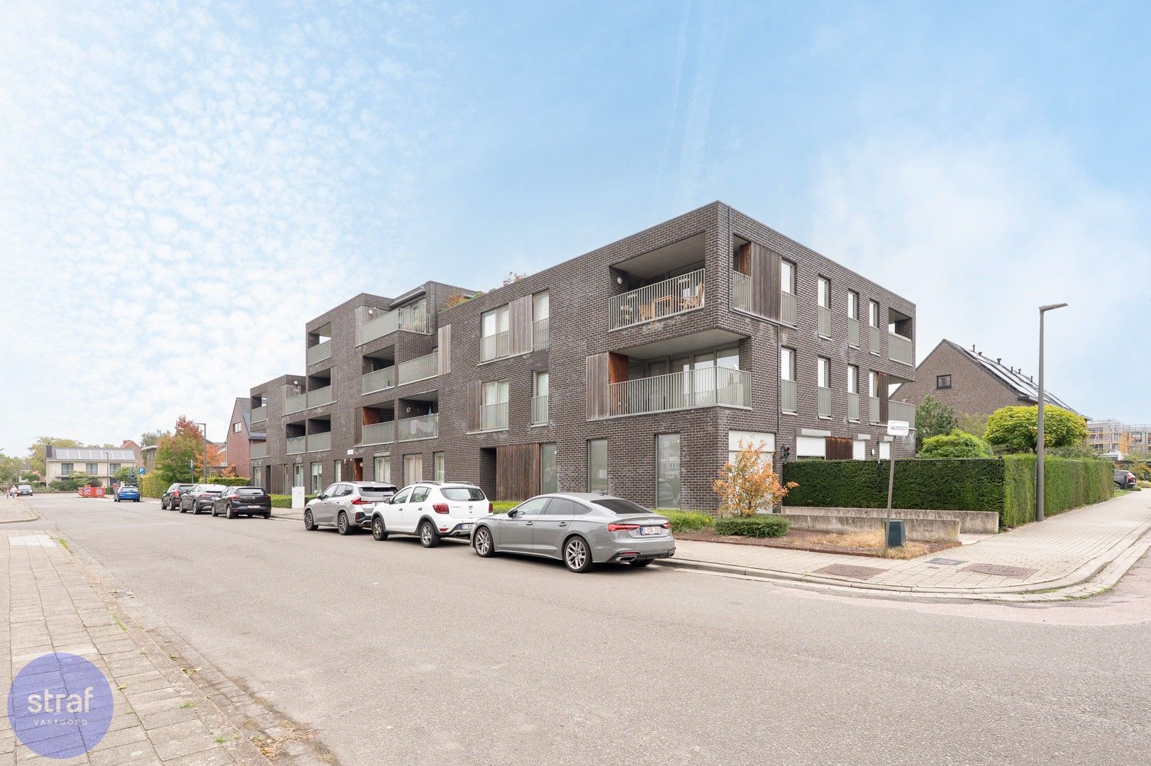 Gezellige gelijkvloerse studio met zonnige tuin foto 12