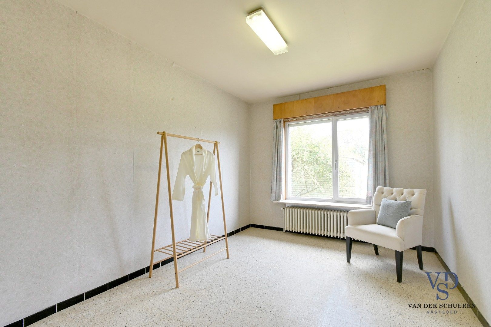 Te renoveren bungalow op een perceel van ca. 2.840 m² foto 20