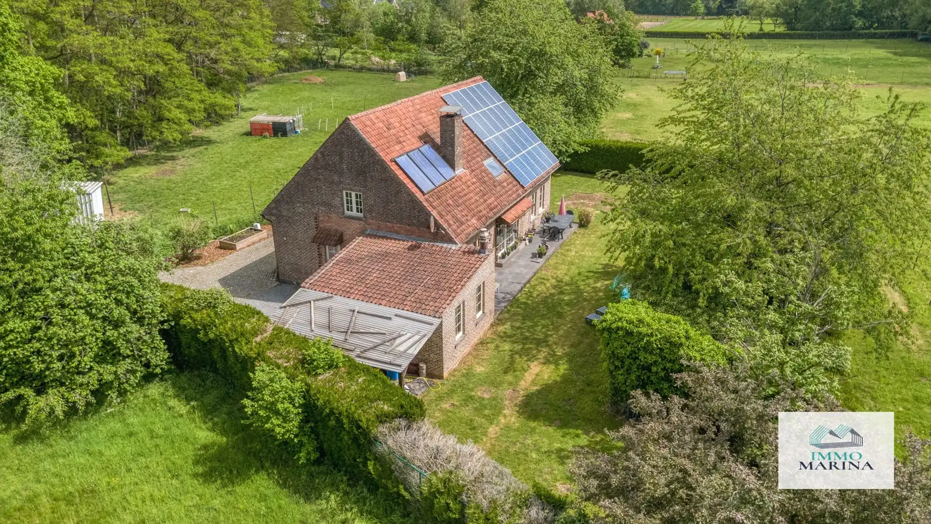Uniek gelegen landhuis midden in de velden te Aarschot   foto 22
