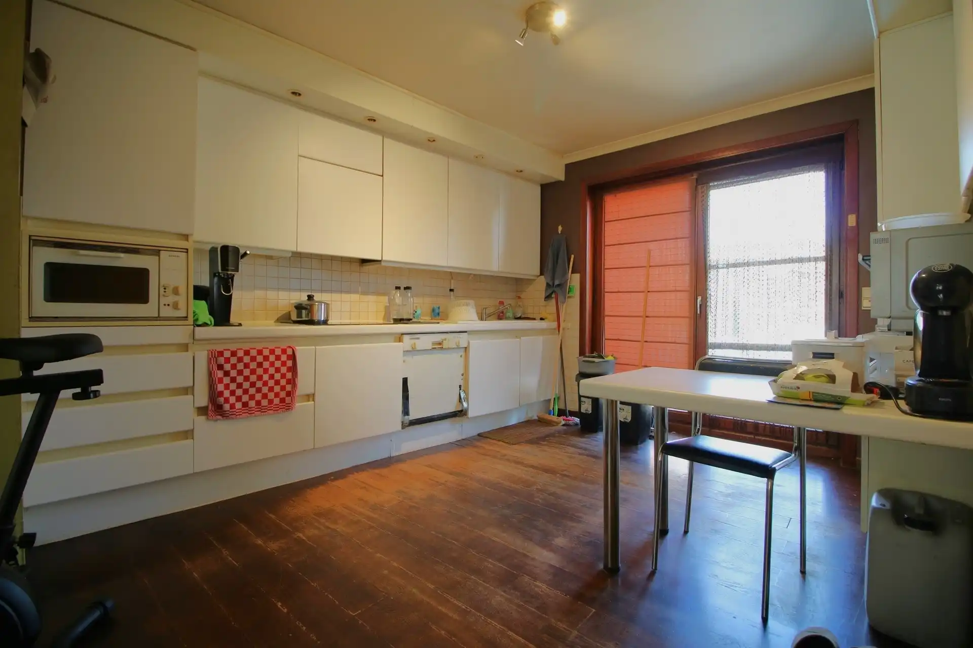Te renoveren woning in het centrum foto 6